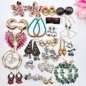 25 Pair Pierced Earring Lot Vintage To Now Costume Fashion Reseller Lot